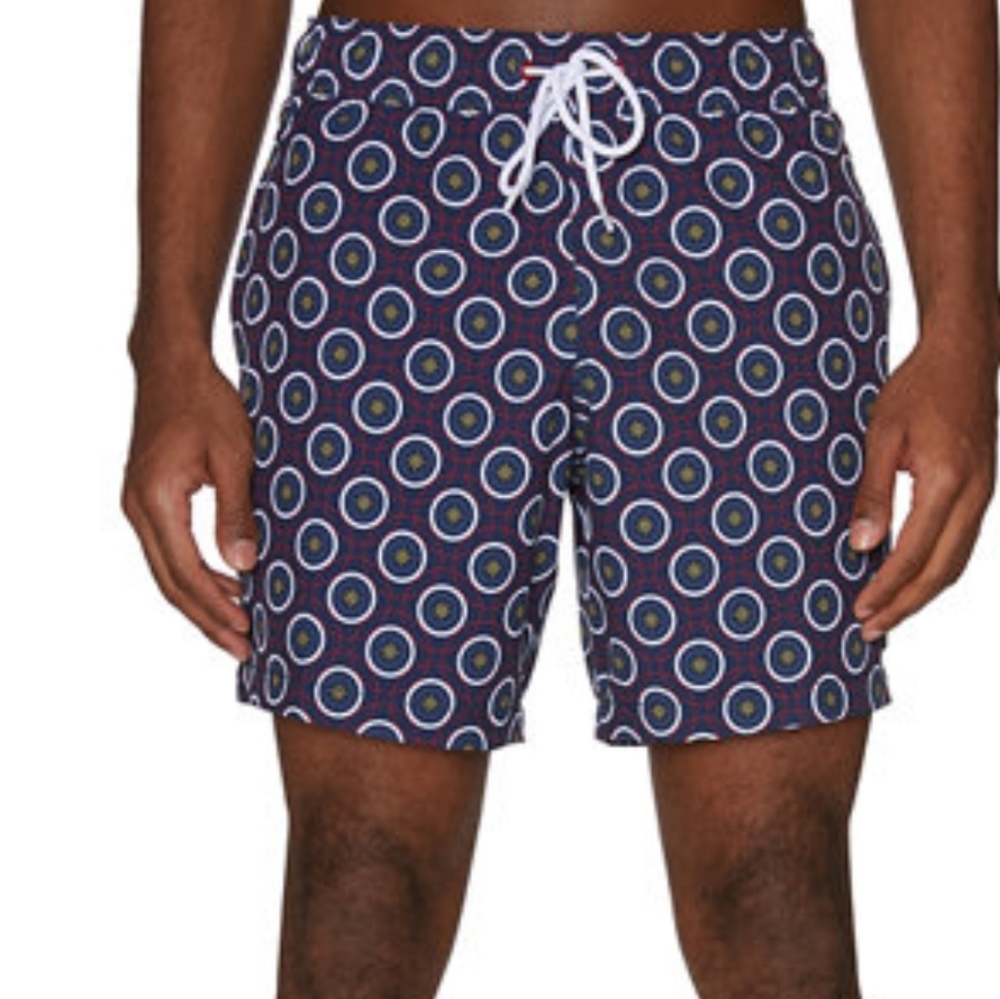 🆕️ SPERRY Navy Volley Compass Print